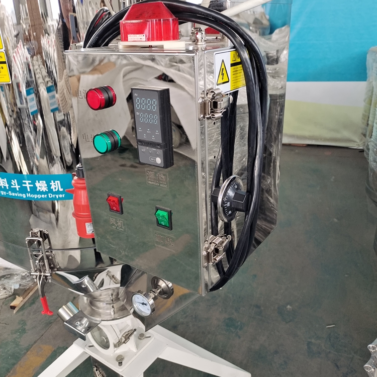 塑料干燥机的原理以及在塑料加工行业中的作用是什么？