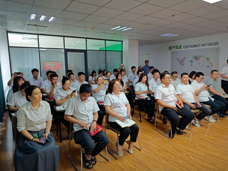 青岛中邦凌牛商争霸赛启动大会隆重举行！