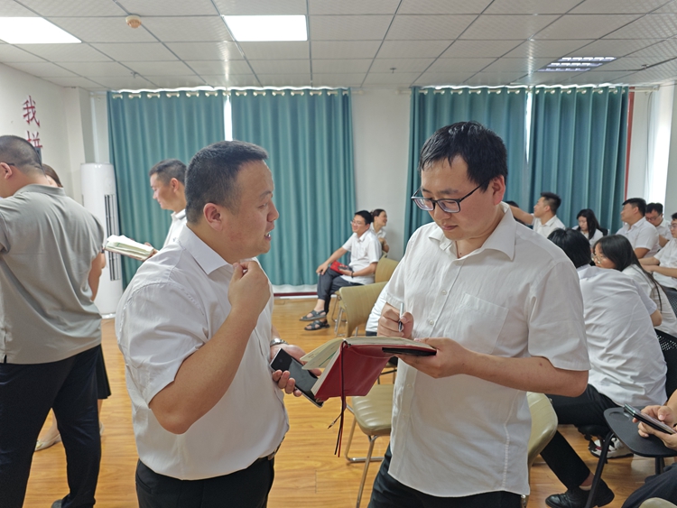 青岛中邦凌牛商争霸赛启动大会隆重举行！