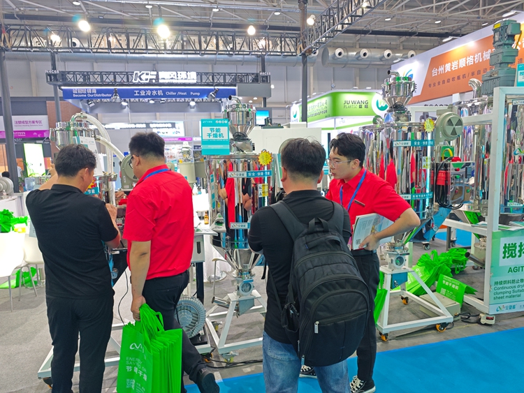 青岛中邦凌精彩亮相 2024 年“亚太橡塑展”