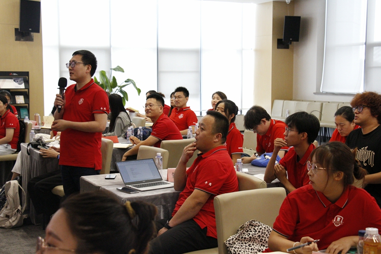 第十届牛商争霸赛青岛战区中段复盘会——青岛安捷能的精彩呈现