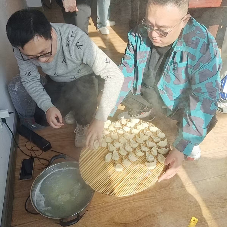 青岛安捷能 |饺香四溢庆元旦