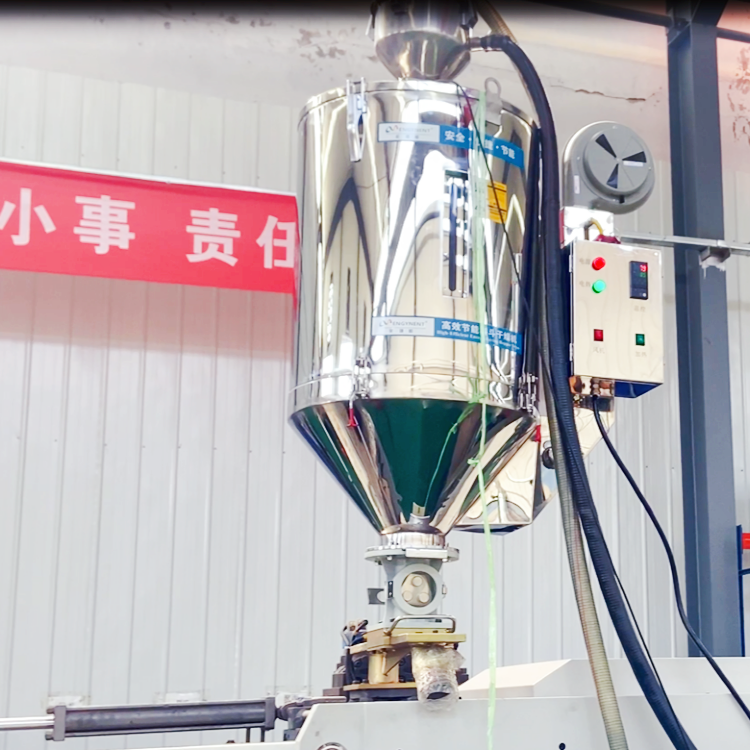 塑料干燥机的使用寿命与哪些因素相关？