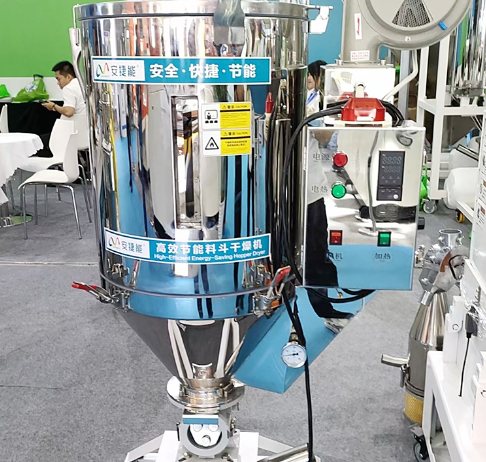 注塑干燥环节省电30%！中邦凌安捷能节能干燥机为企业成本减负